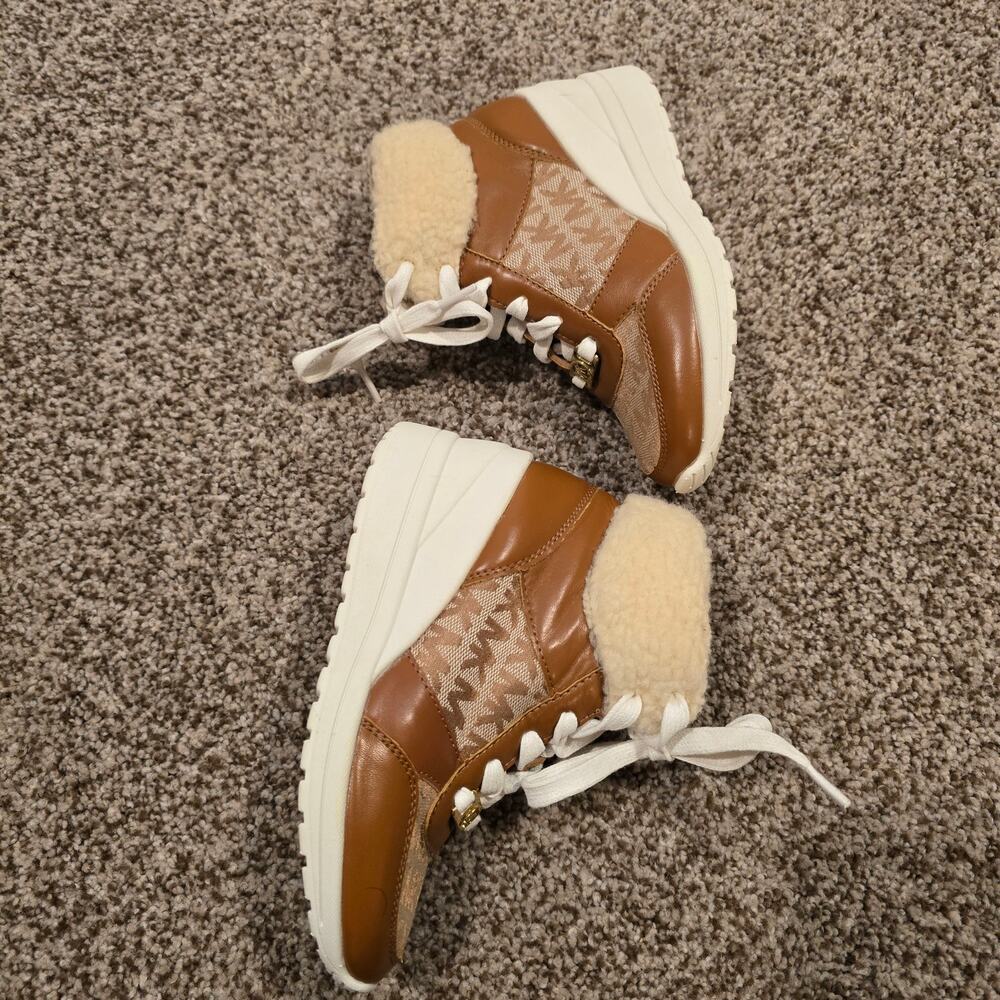 Little Girl Michael Michael Kors Tahoe Wedge Booties | Size 13 - Picture 4 of 8
